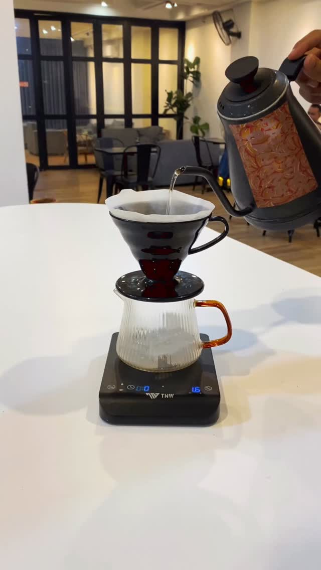 Proses penyeduhan kopi Nyore