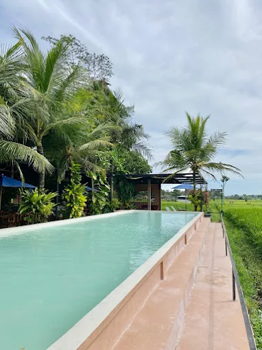 Kolam LaMerie siang hari