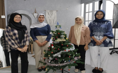 Selasa, 2 Desember 2025